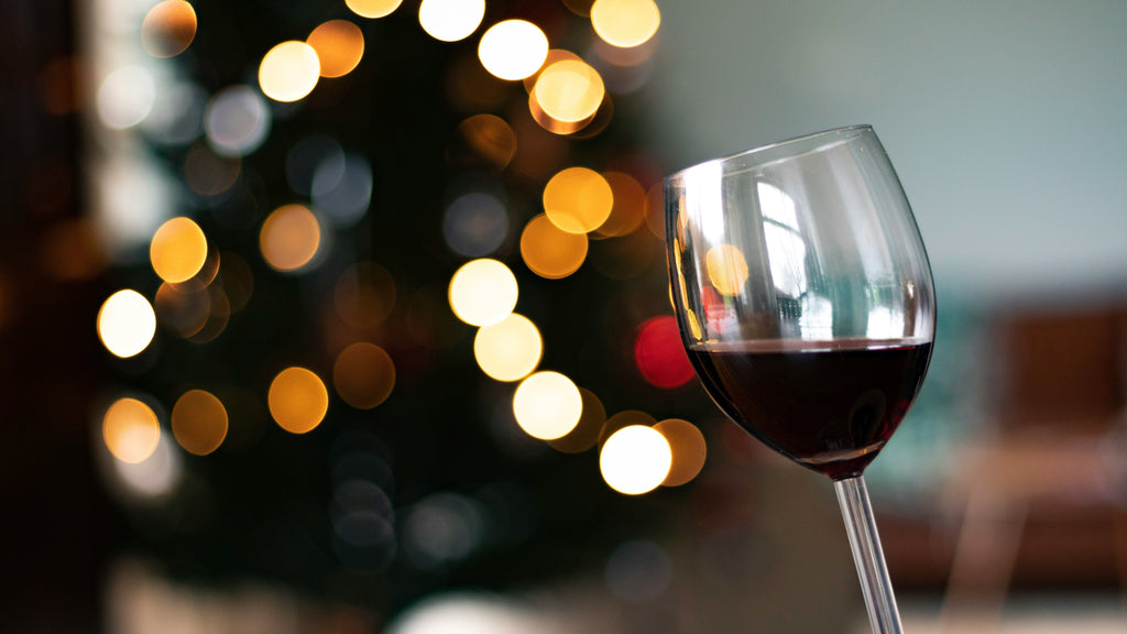Vinterhygge mit Wein – Rotweine, Kerzenlicht und langsame Abende